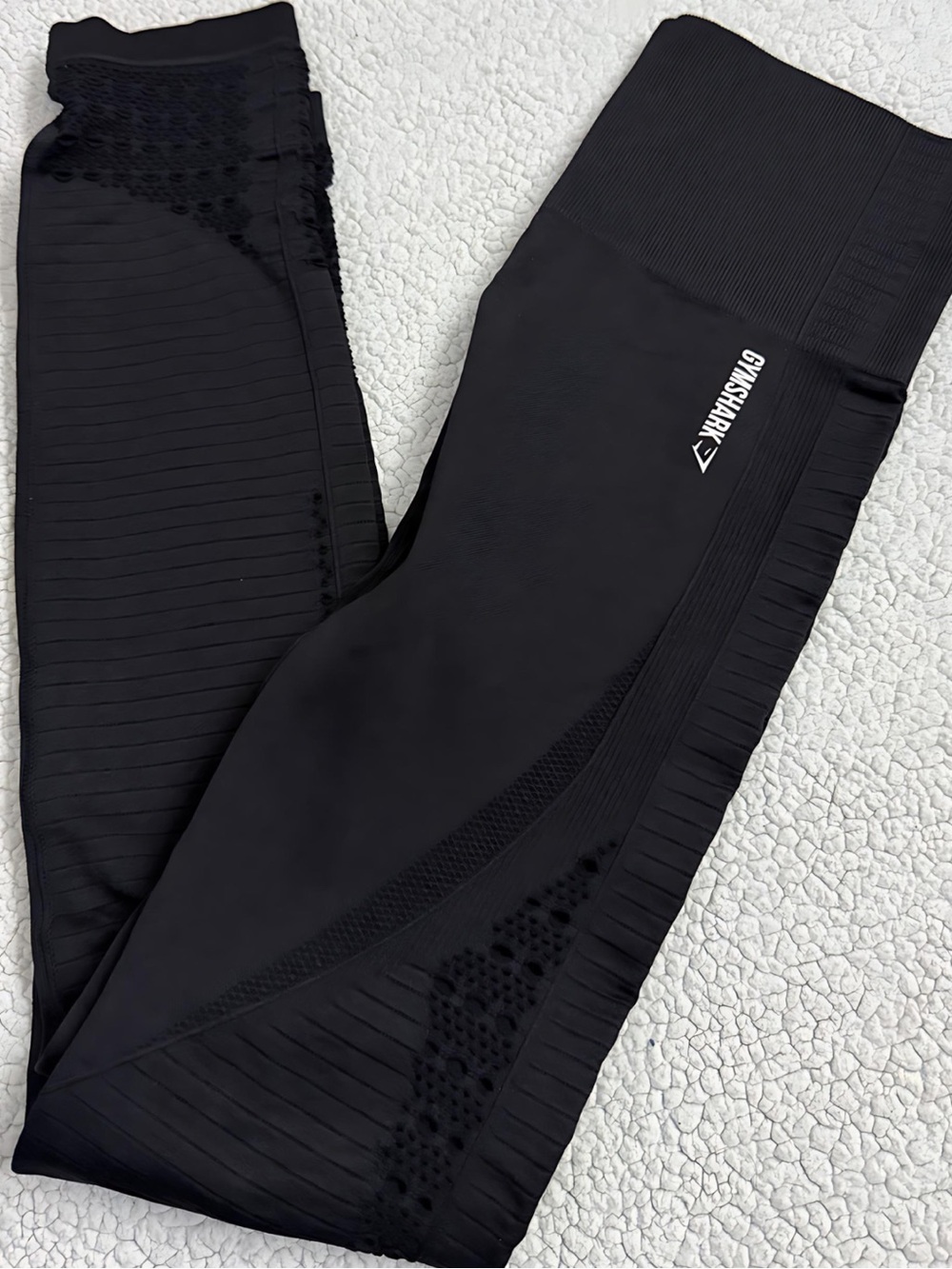 BLACK GYMSHARK LEGGINGS